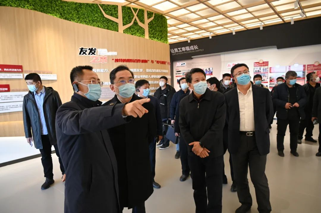 Yin Jihui, the Party Secretary and Director of the Tianjin Municipal Bureau of Industry and Information Technology, led a team to conduct an in-depth research and guidance visit to Youfa Group